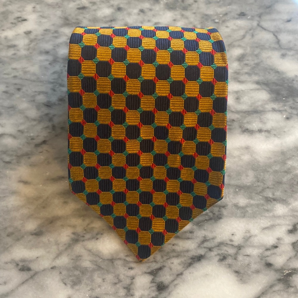 Aquascutum of London Men's Silk Tie Geometric Gold Jacquard‎ Navy Red Green